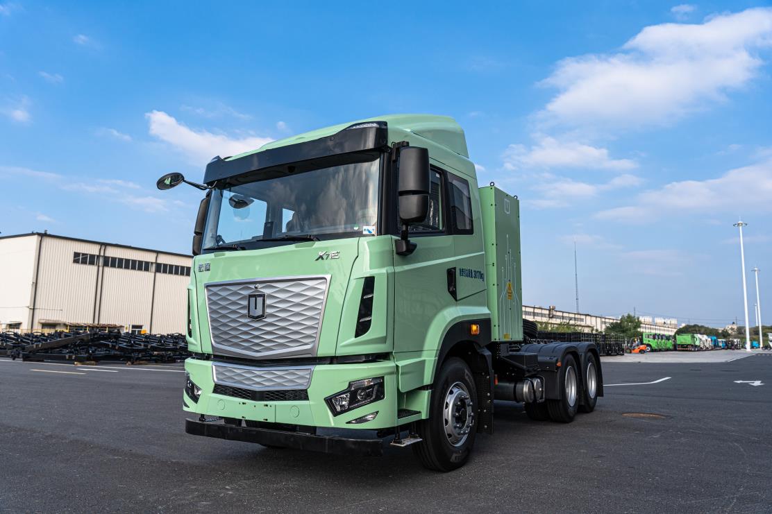 X7E 440-玄武纯电动牵引车